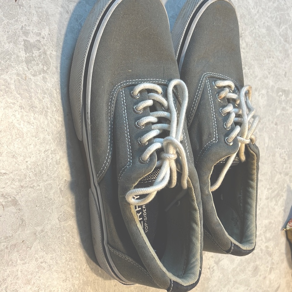 Mens sperry shoes